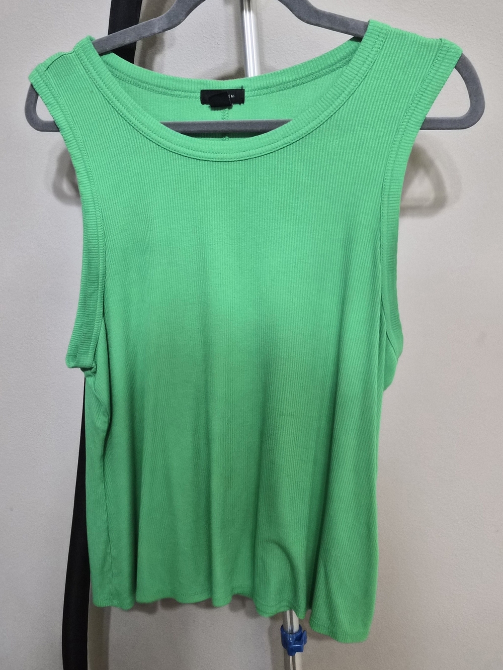 Sleeveless Ribbed Tank Top - Green